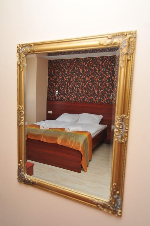 Gosciniec Zodiac Hostel Rzuchow Room photo